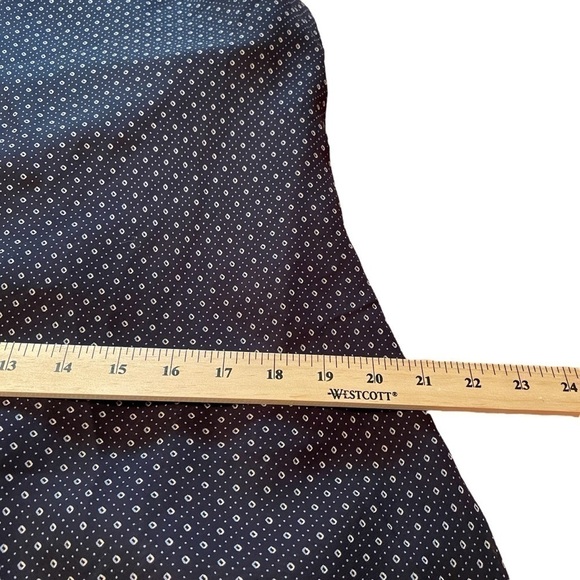 Classic Style Navy ALine PatternDress -V Neck- Size 16P- VClosure back panel NWT - Picture 9 of 15